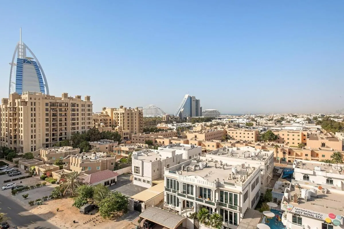 Apartment First Class 1Br Iconic Luxury Dubai