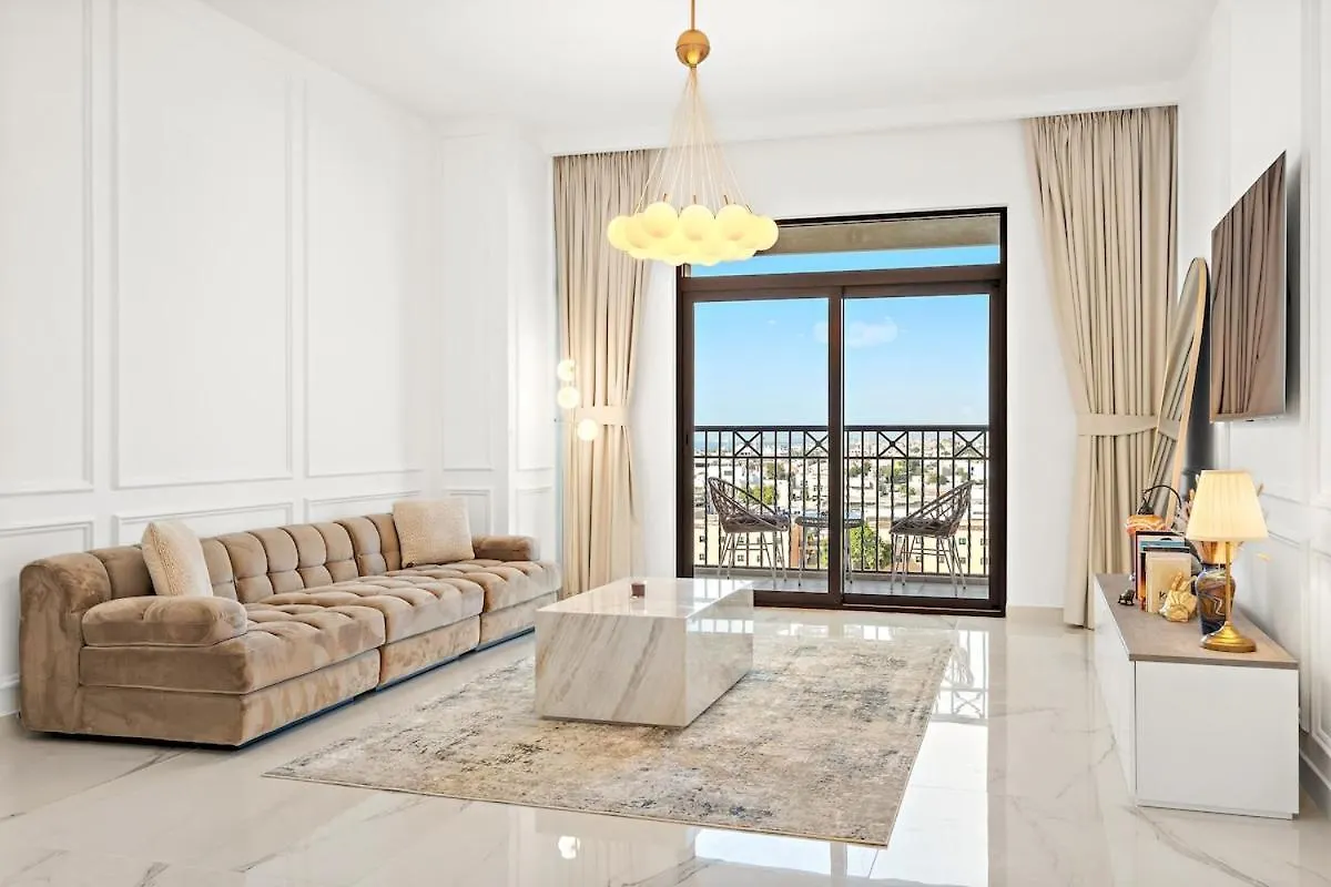 First Class 1Br Iconic Luxury Dubai